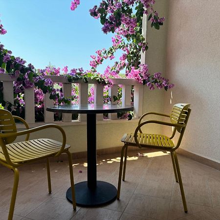 Apartments Villa Cizmic Baška Voda Exteriör bild